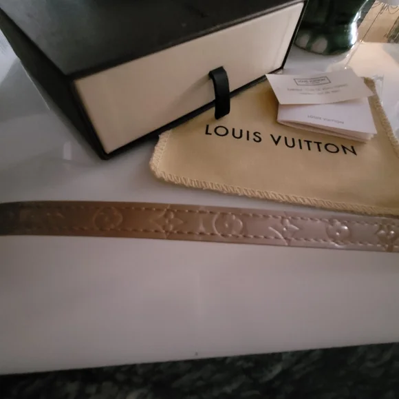 Authentic Louis Vuitton Vernis Belt Style Bracelet In Like New Condition! - Picture 8 of 8